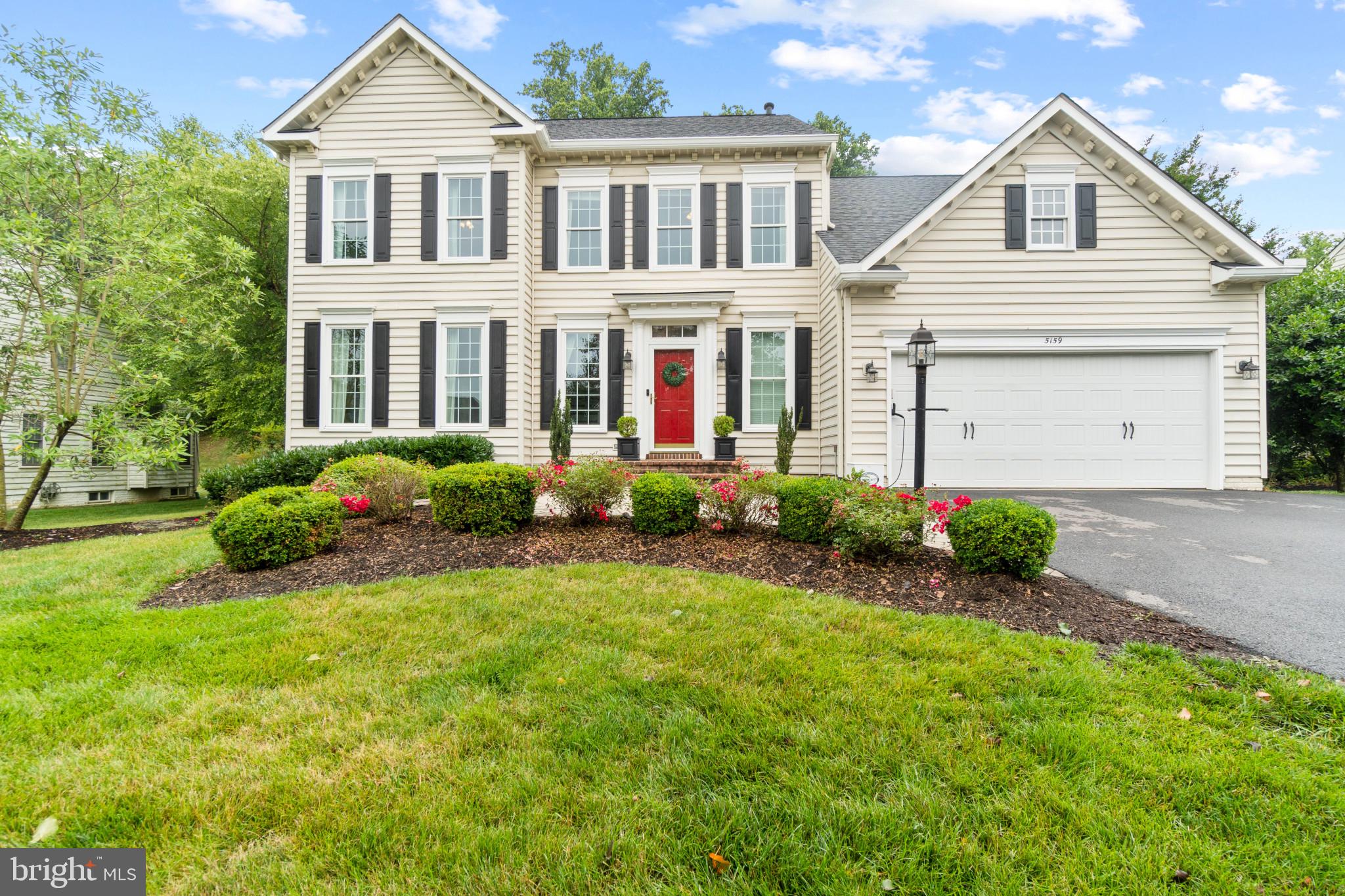 CRESTWOOD - Residential