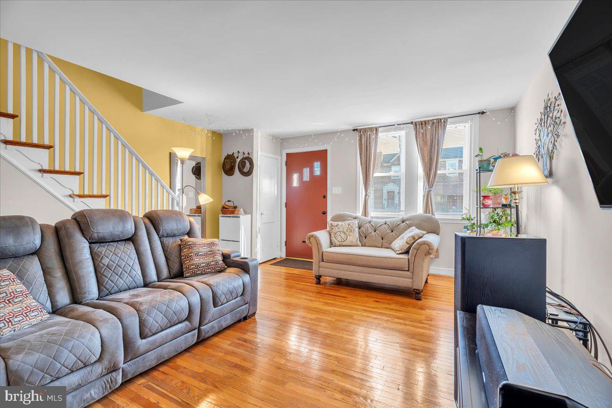 MAYFAIR - Residential