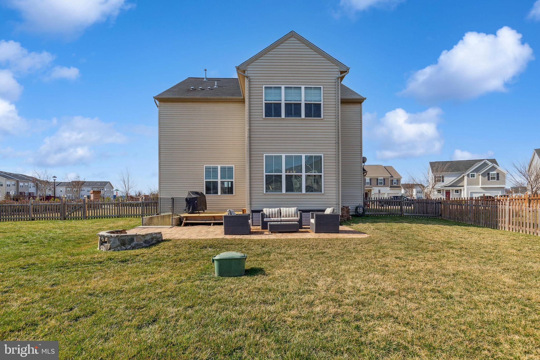 MAYFAIR - Residential