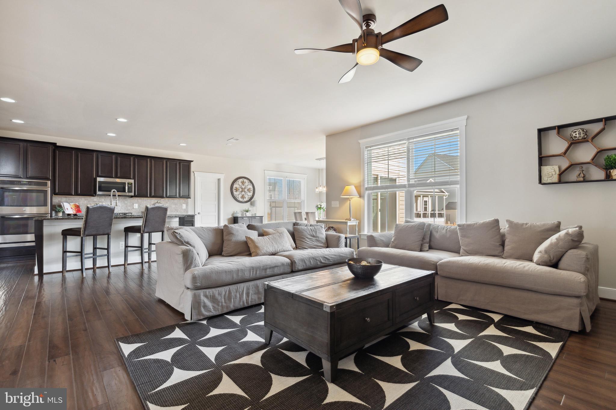 MAYFAIR - Residential