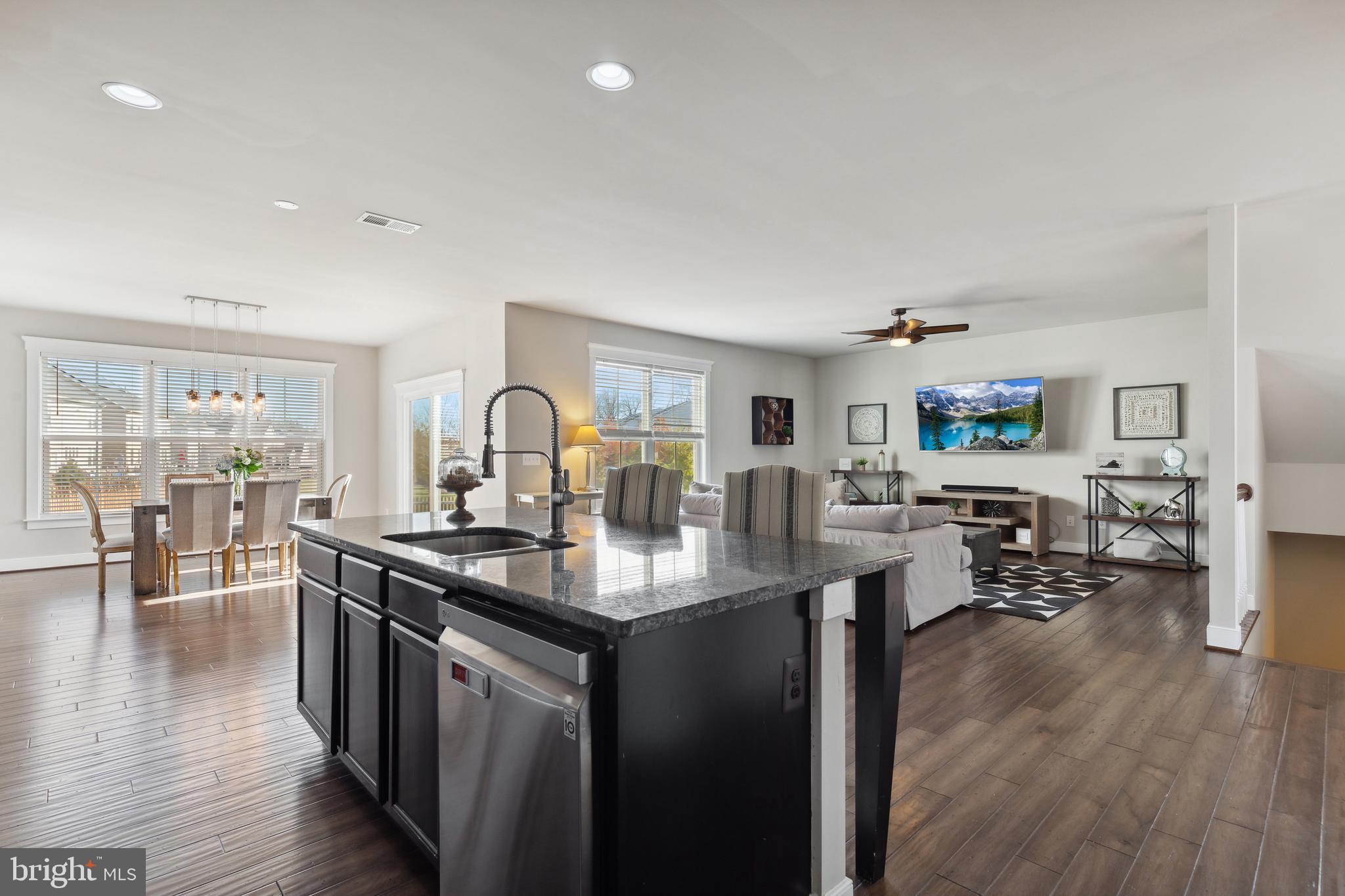 MAYFAIR - Residential