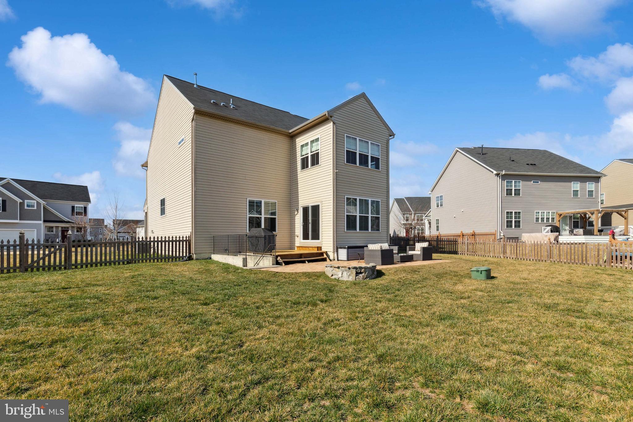 MAYFAIR - Residential