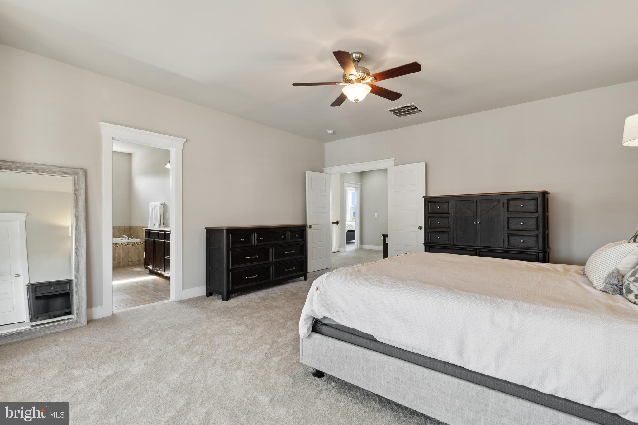 MAYFAIR - Residential