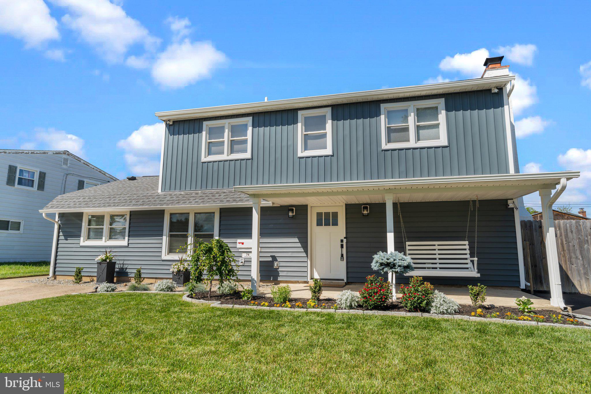 74 AUTUMN LANE