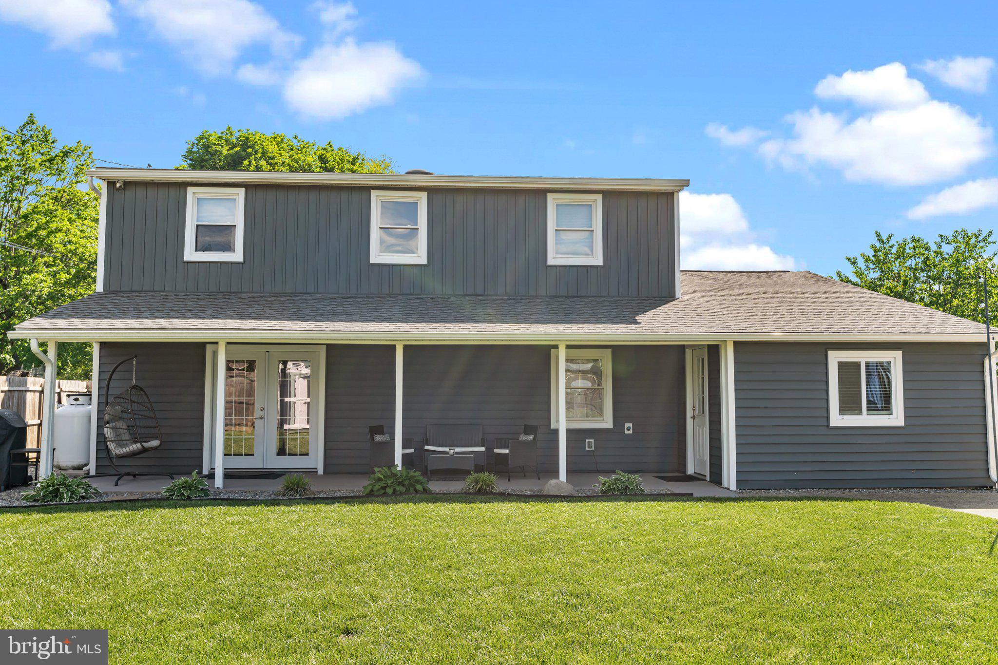 74 AUTUMN LANE