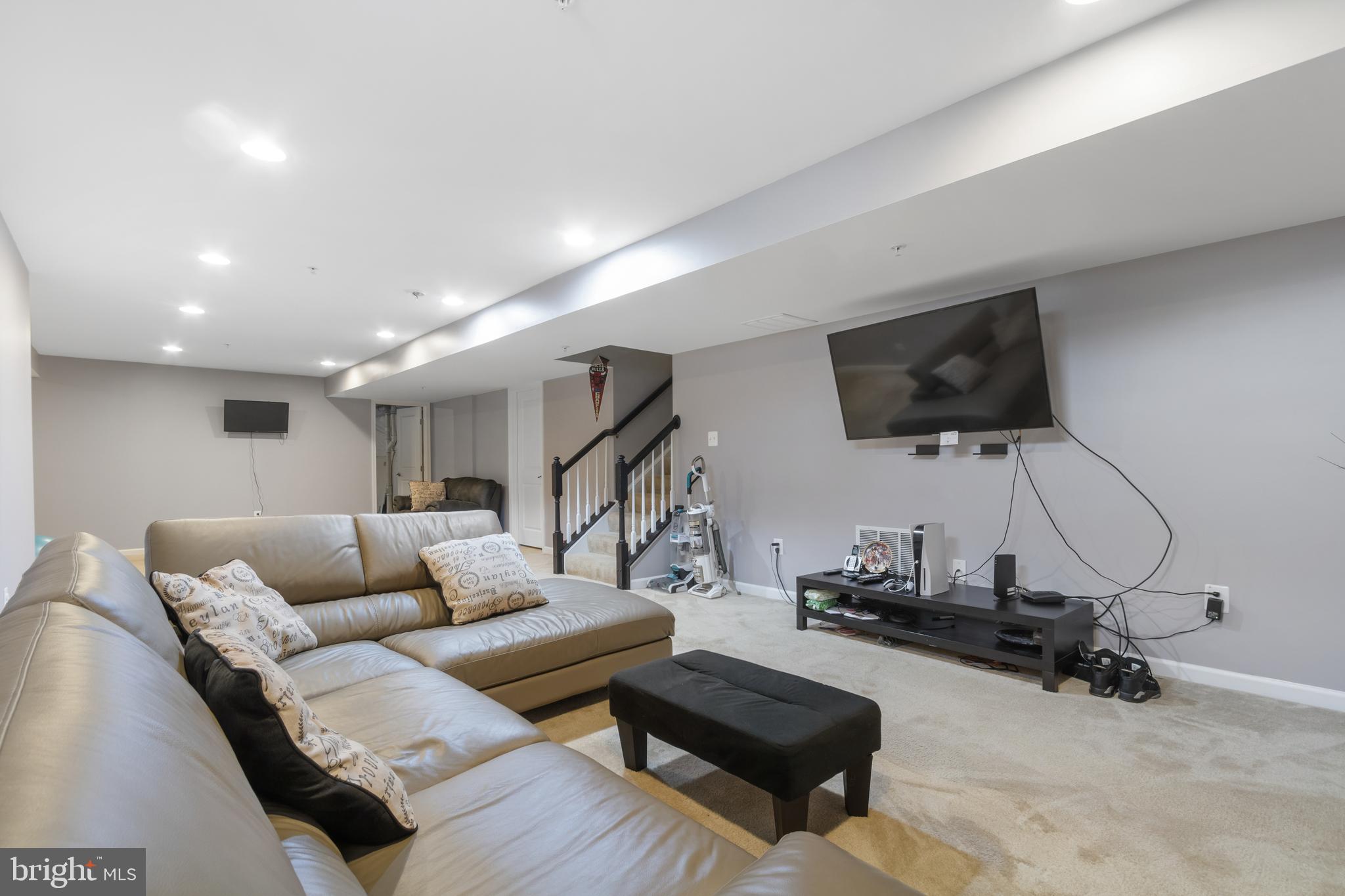 CANTER CREEK - Residential Lease