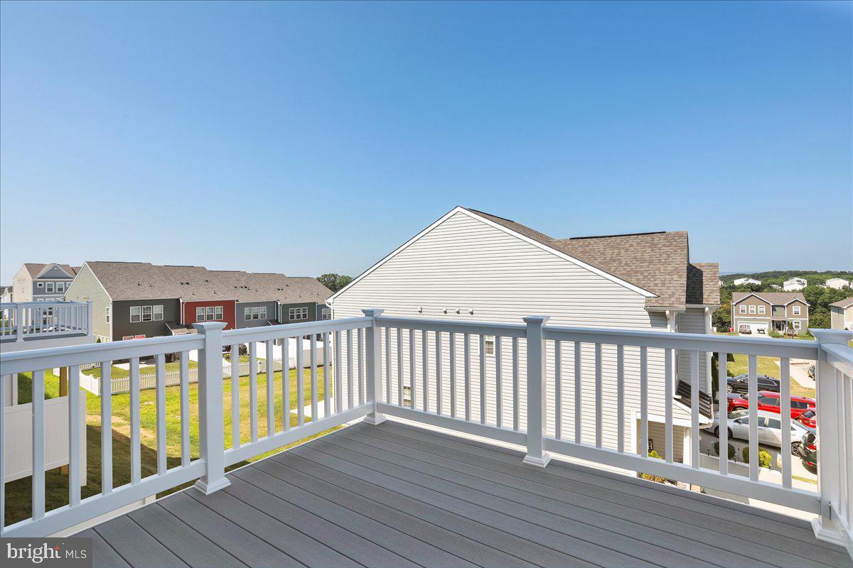 OVERLOOK AT RIVERSIDE TOWNHOMES - Residential Lease