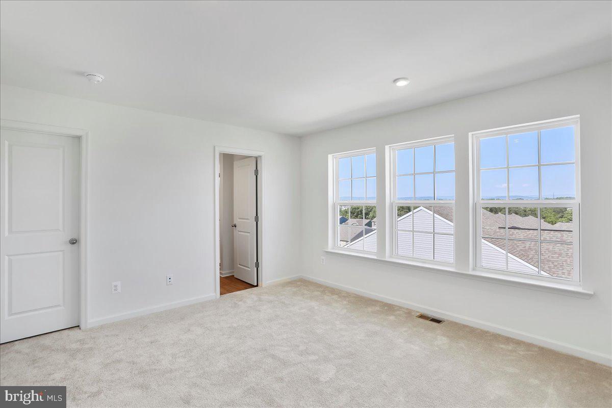 OVERLOOK AT RIVERSIDE TOWNHOMES - Residential Lease