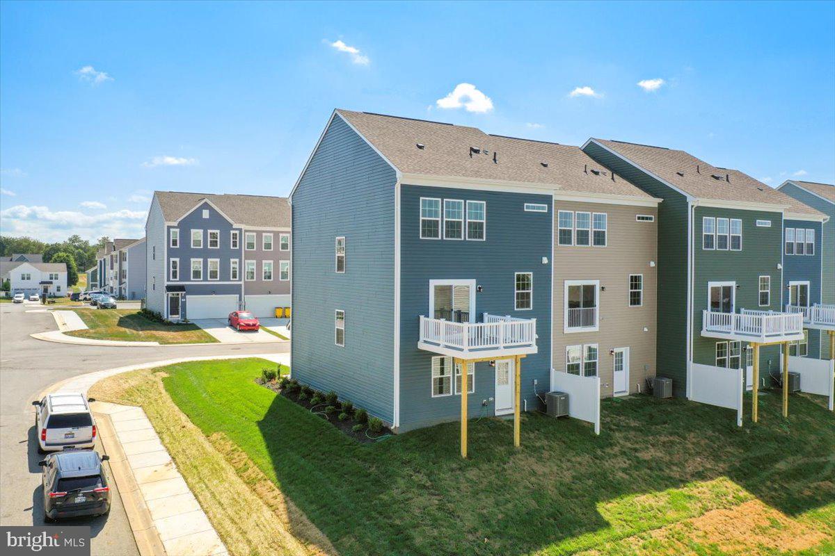 OVERLOOK AT RIVERSIDE TOWNHOMES - Residential Lease