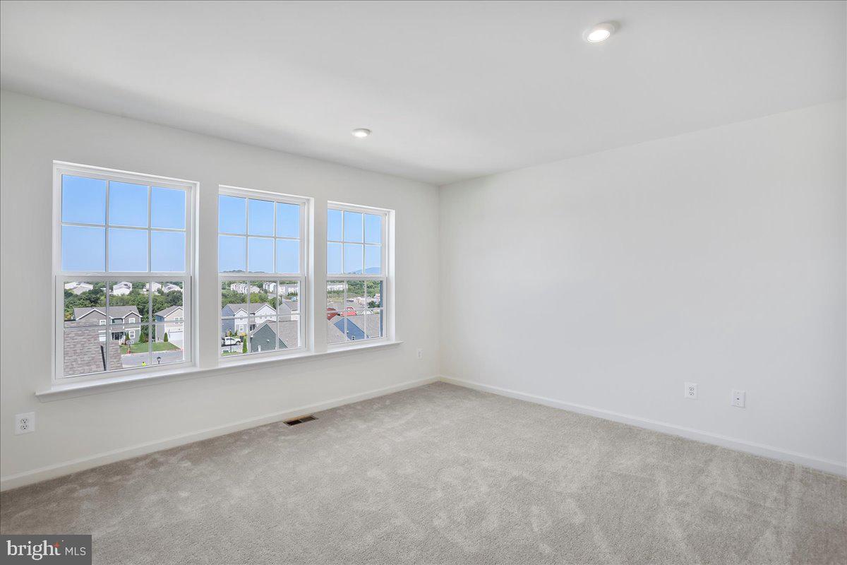 OVERLOOK AT RIVERSIDE TOWNHOMES - Residential Lease