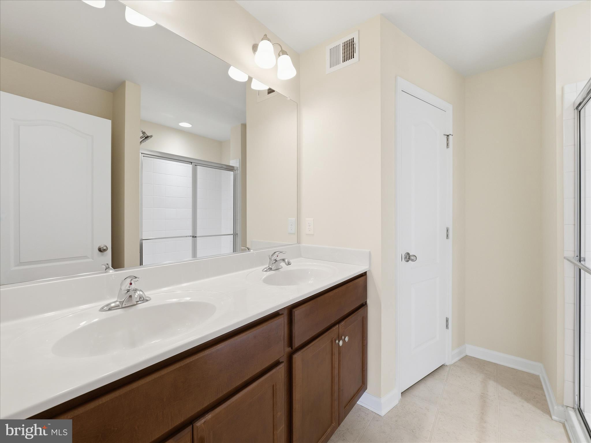 THE GALLERY - Residential