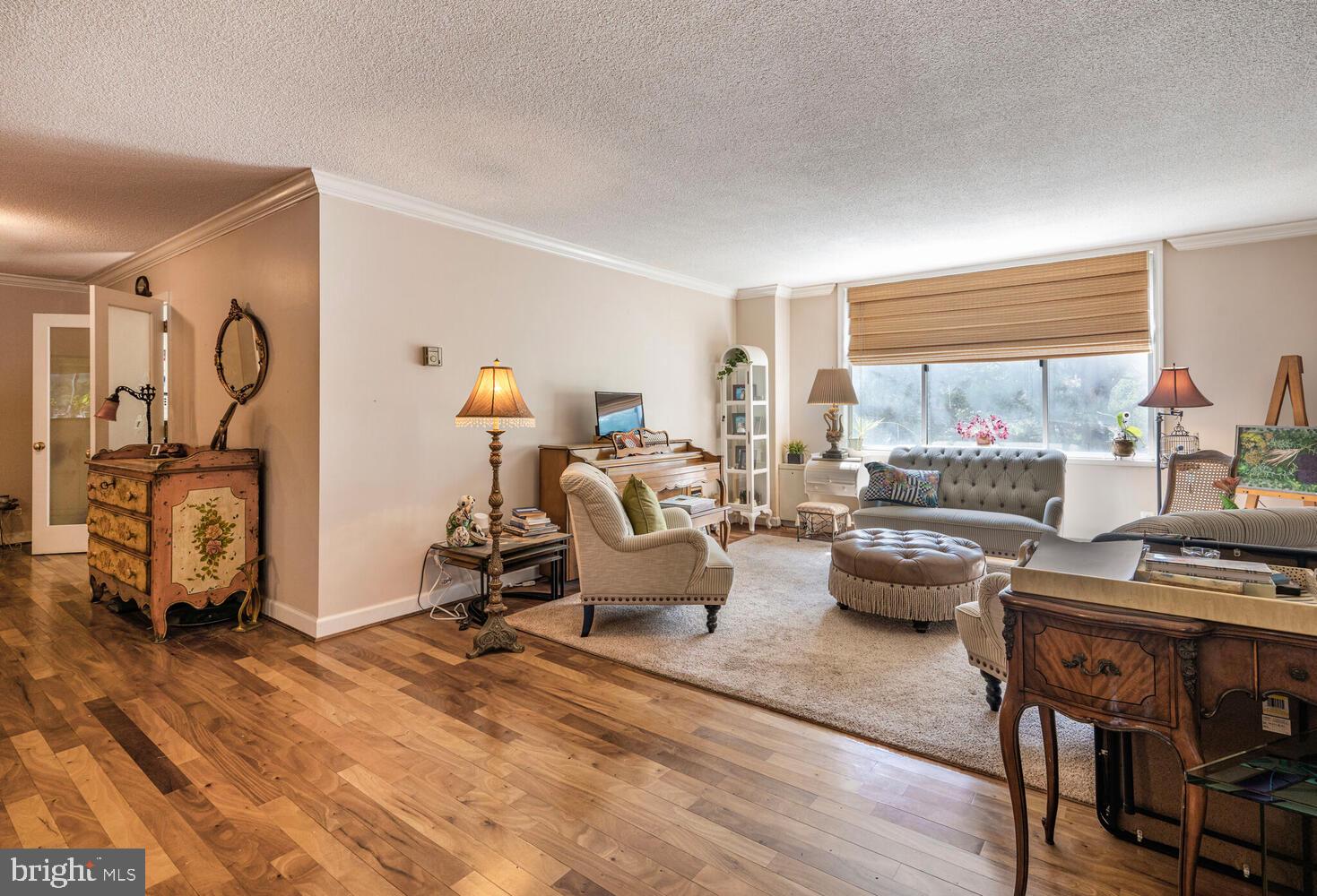 THE FORUM - Residential