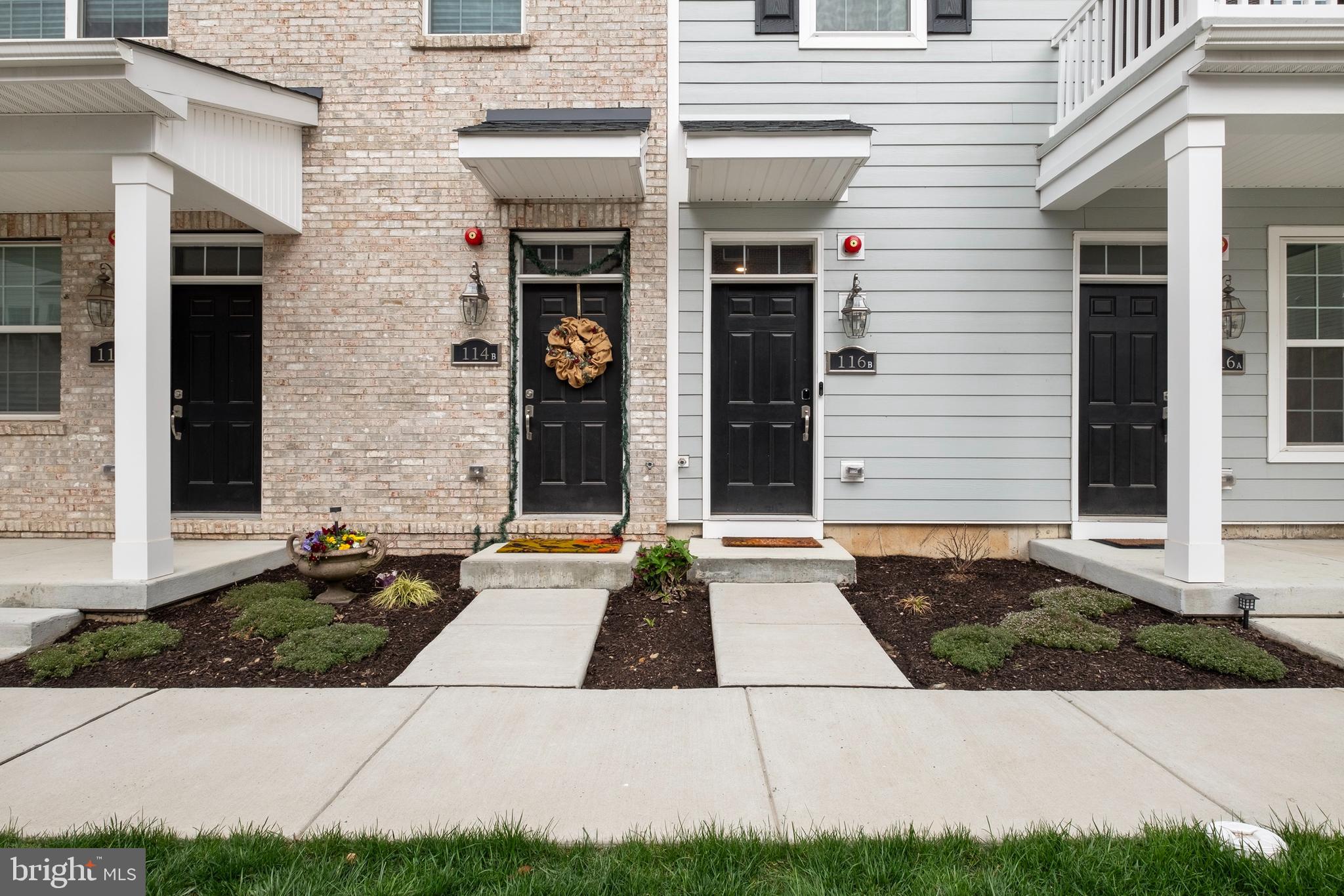 WATERSIDE - Residential