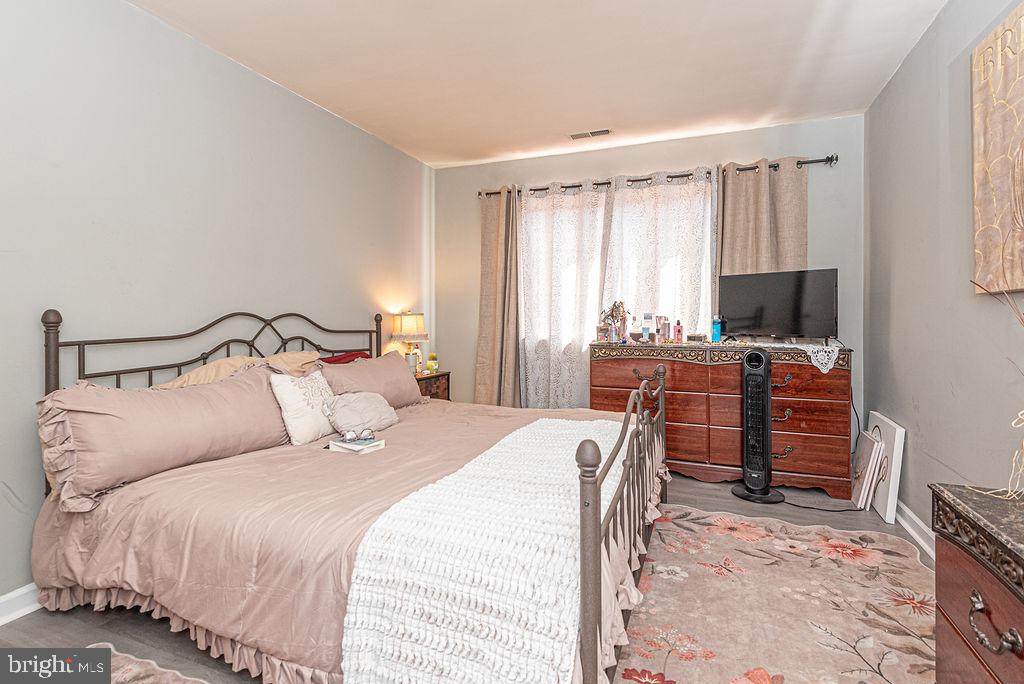 SPRING CHASE - Residential