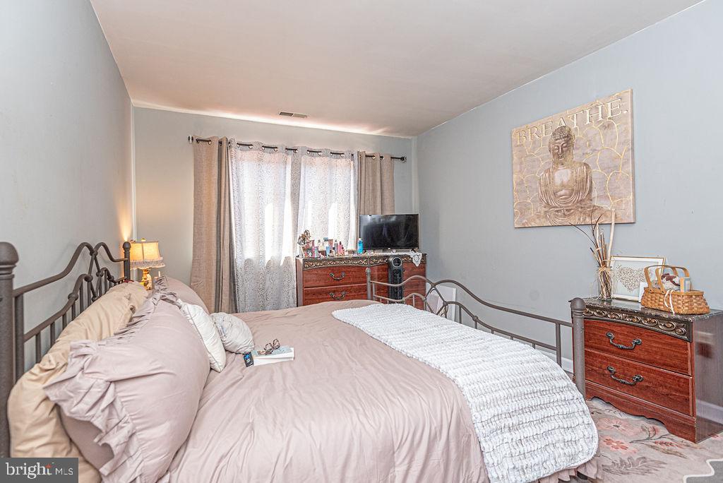 SPRING CHASE - Residential