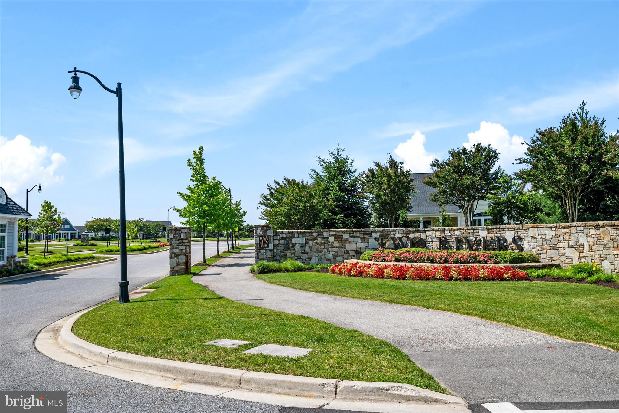 TWO RIVERS - Residential