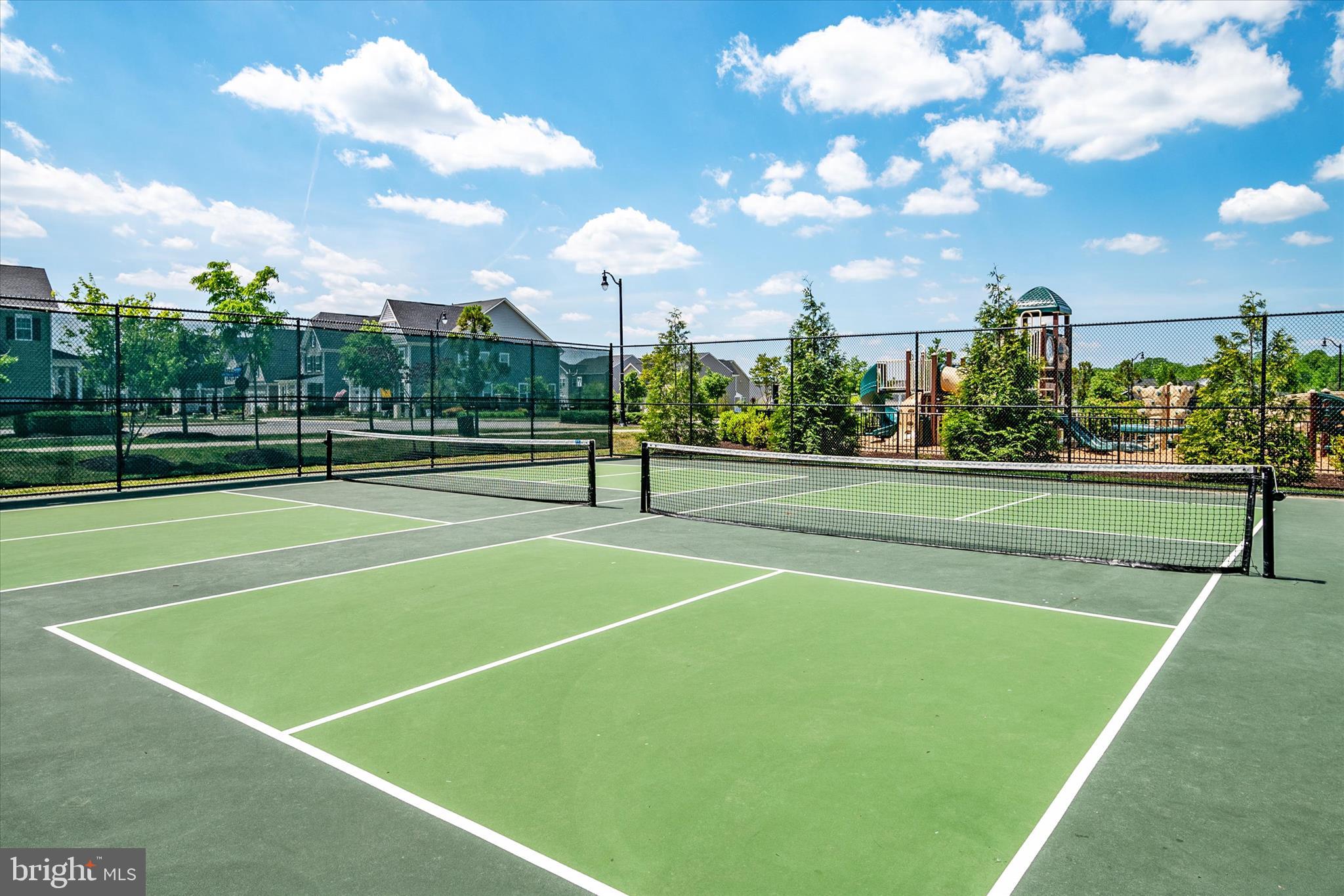 TWO RIVERS - Residential