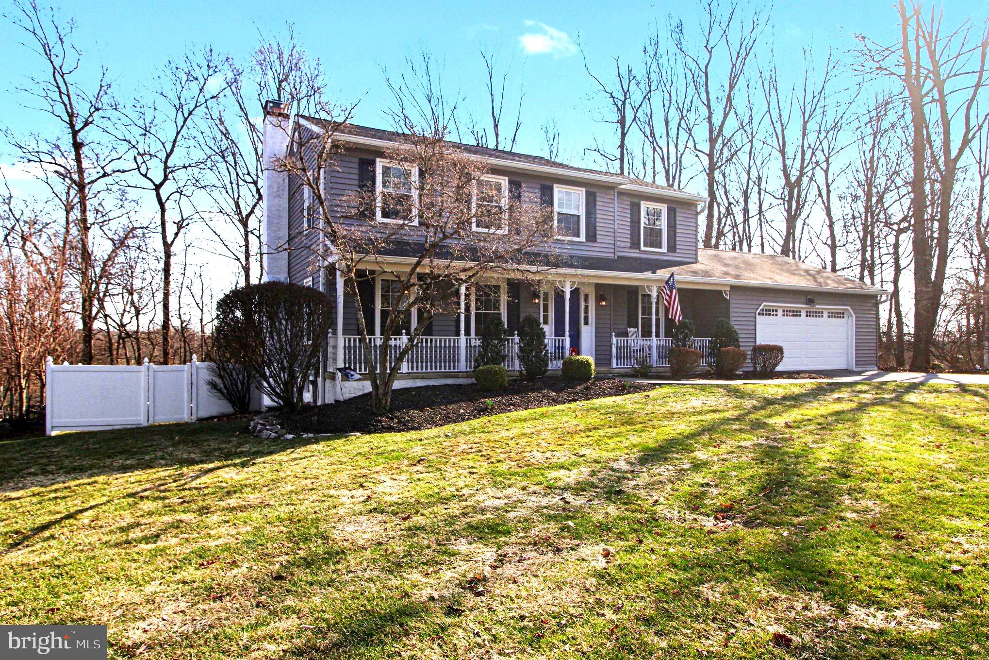 WOODS OF ASHBRIDGE - Residential