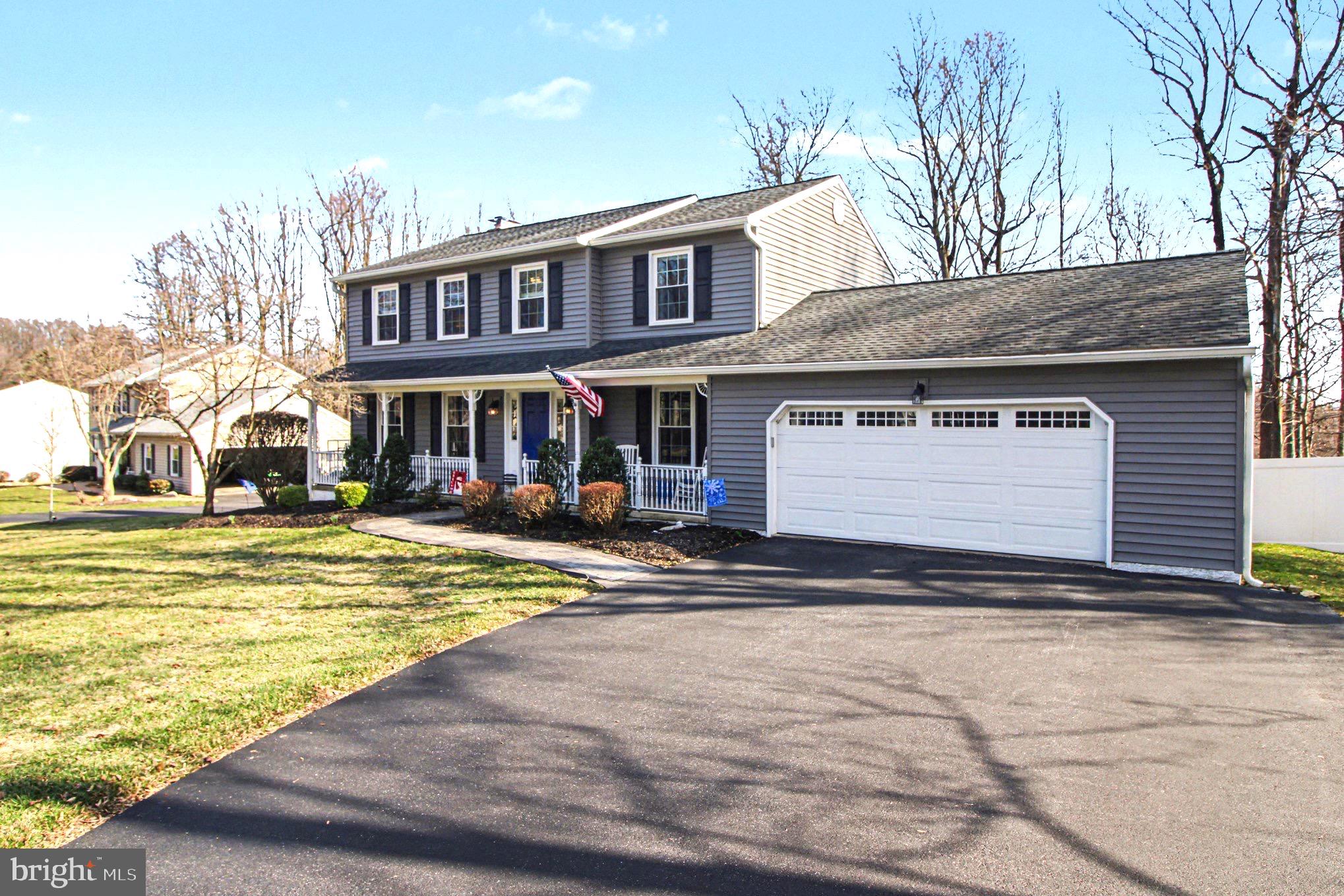 WOODS OF ASHBRIDGE - Residential