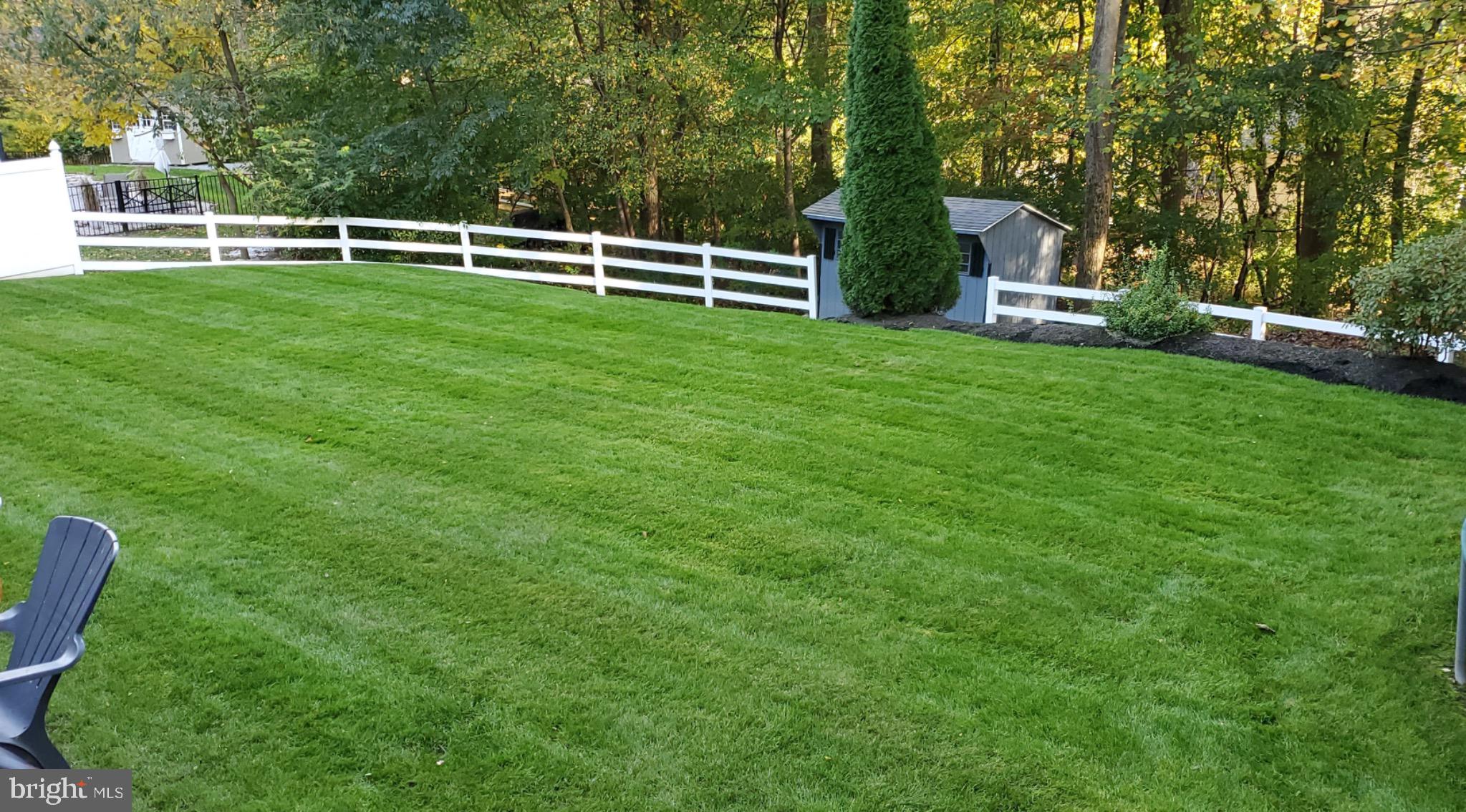 WOODS OF ASHBRIDGE - Residential