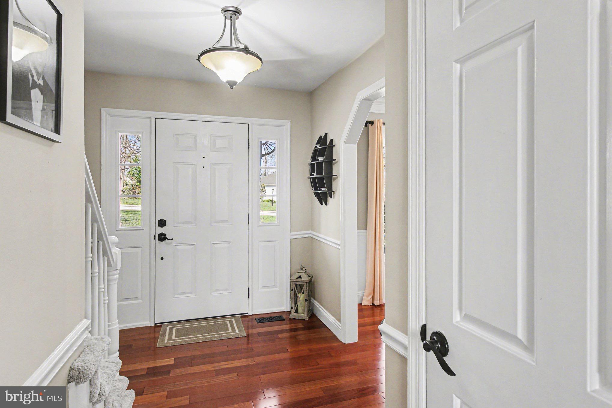 WOODS OF ASHBRIDGE - Residential