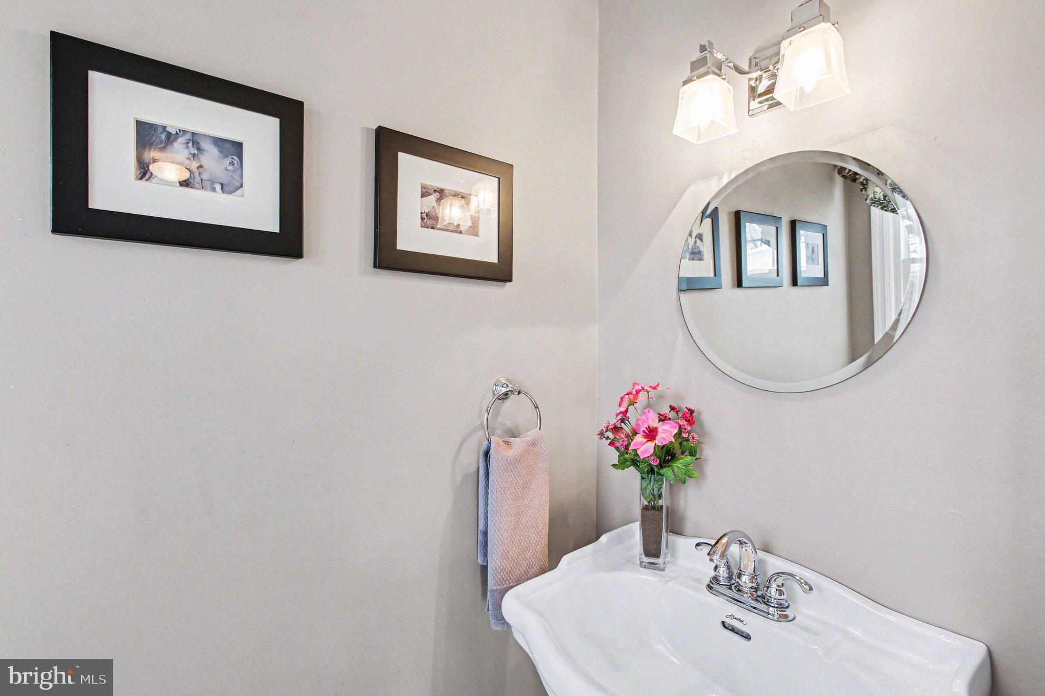 WOODS OF ASHBRIDGE - Residential