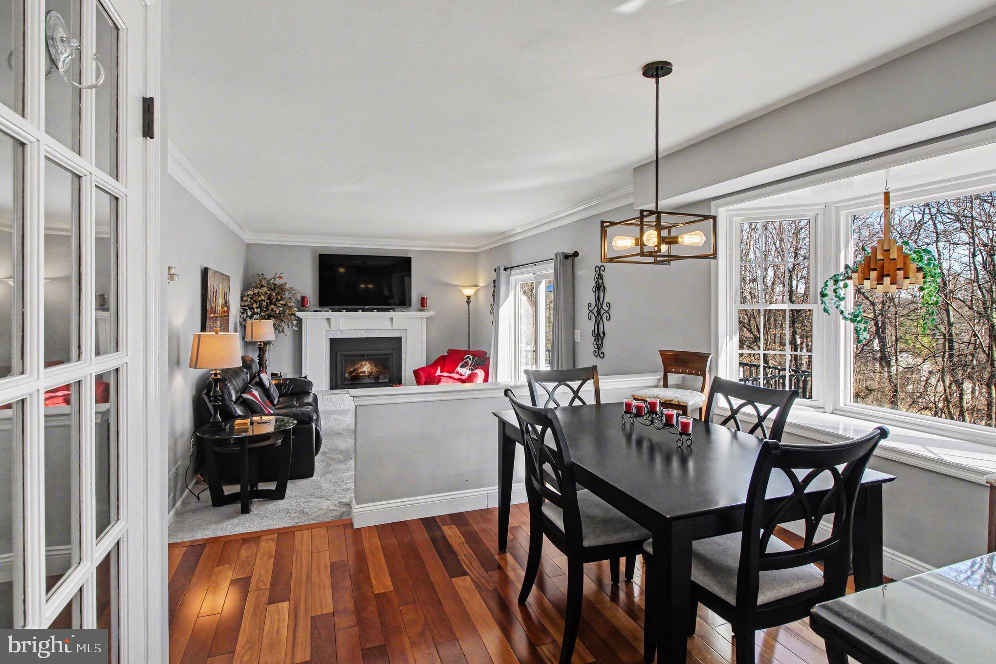 WOODS OF ASHBRIDGE - Residential