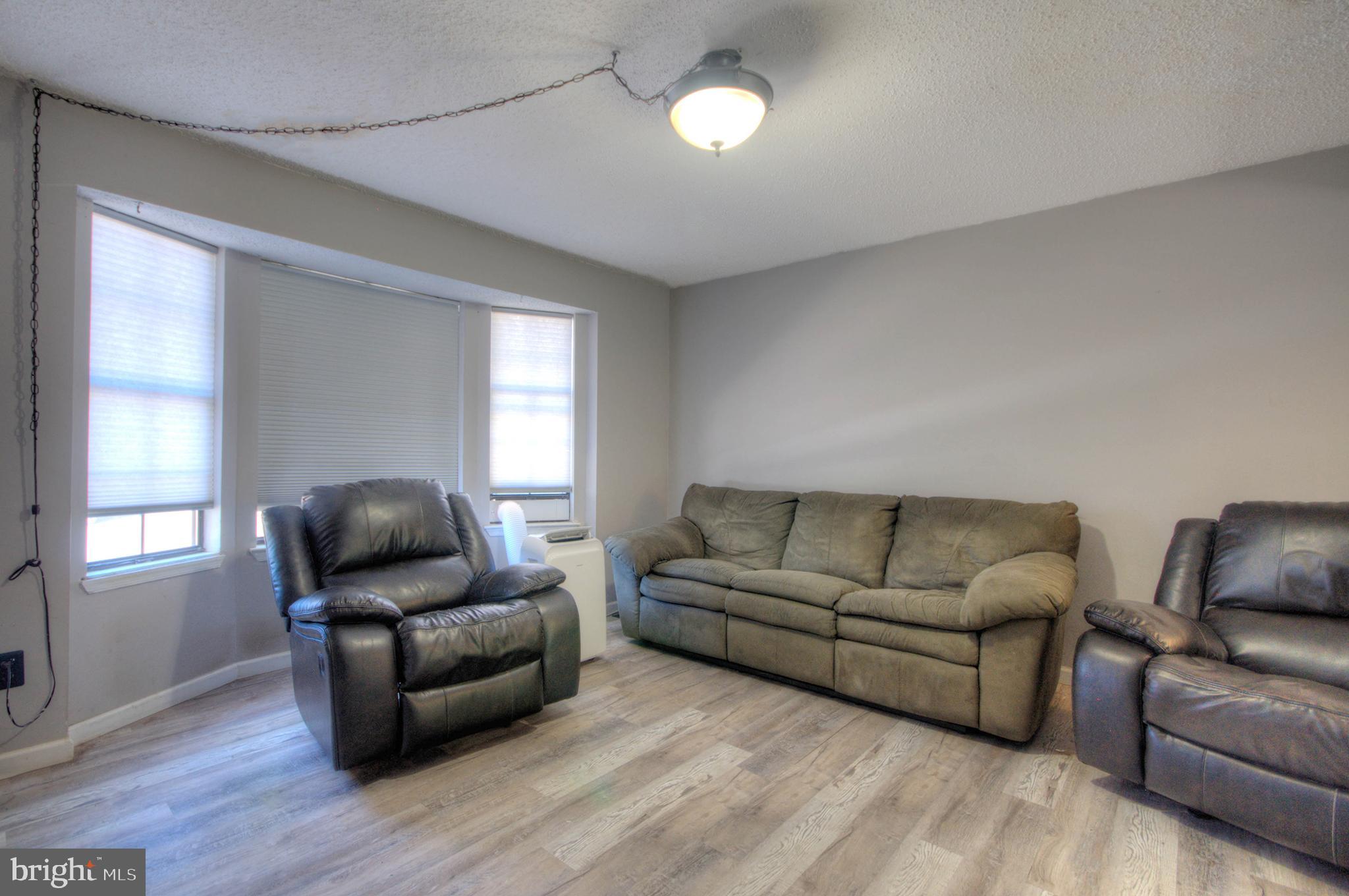 14 BLUE JAY DRIVE