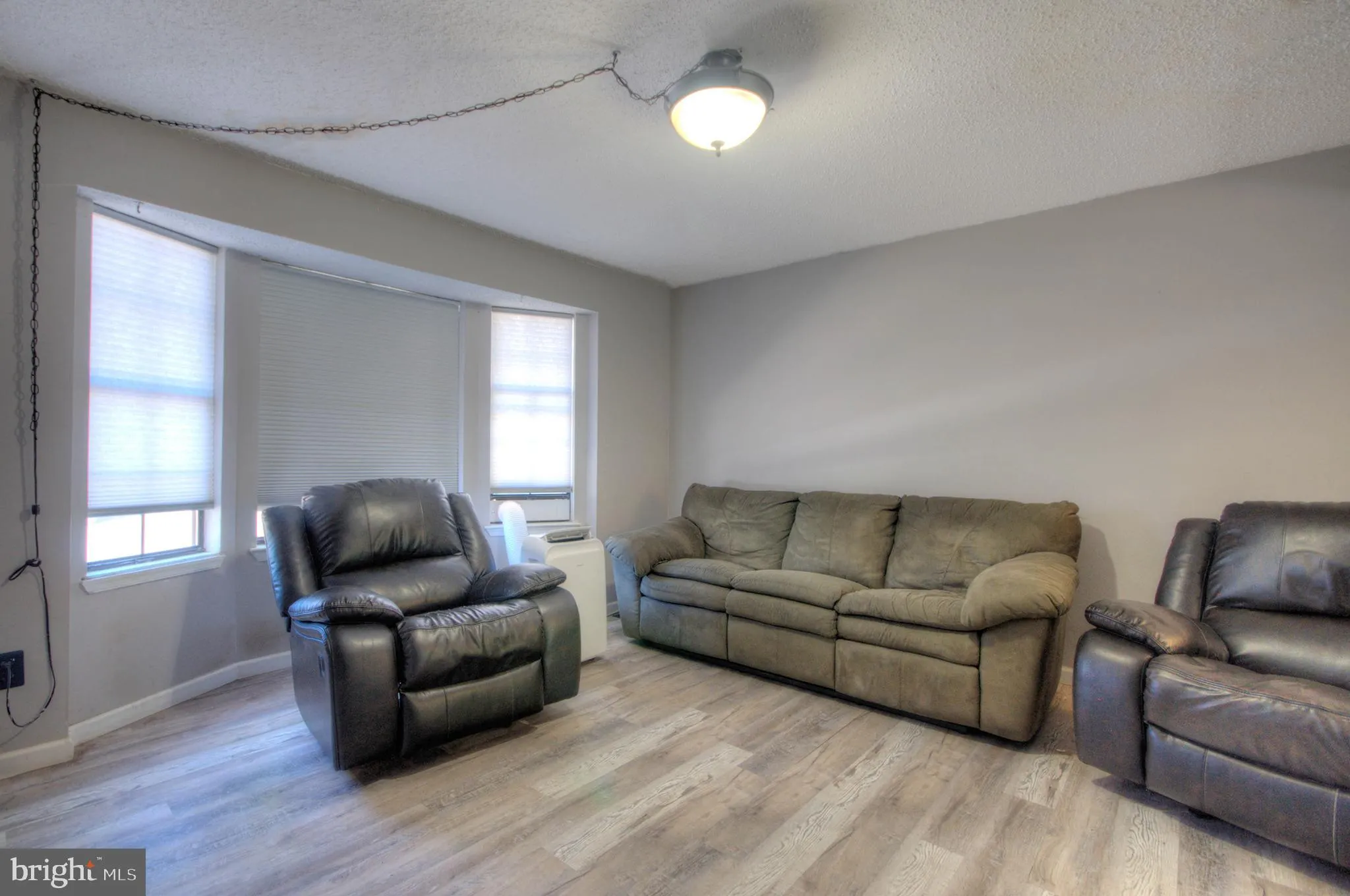 Clementon, New Jersey 08021, United States, 3 Bedrooms Bedrooms, ,2 BathroomsBathrooms,Residential,Contingent,135334