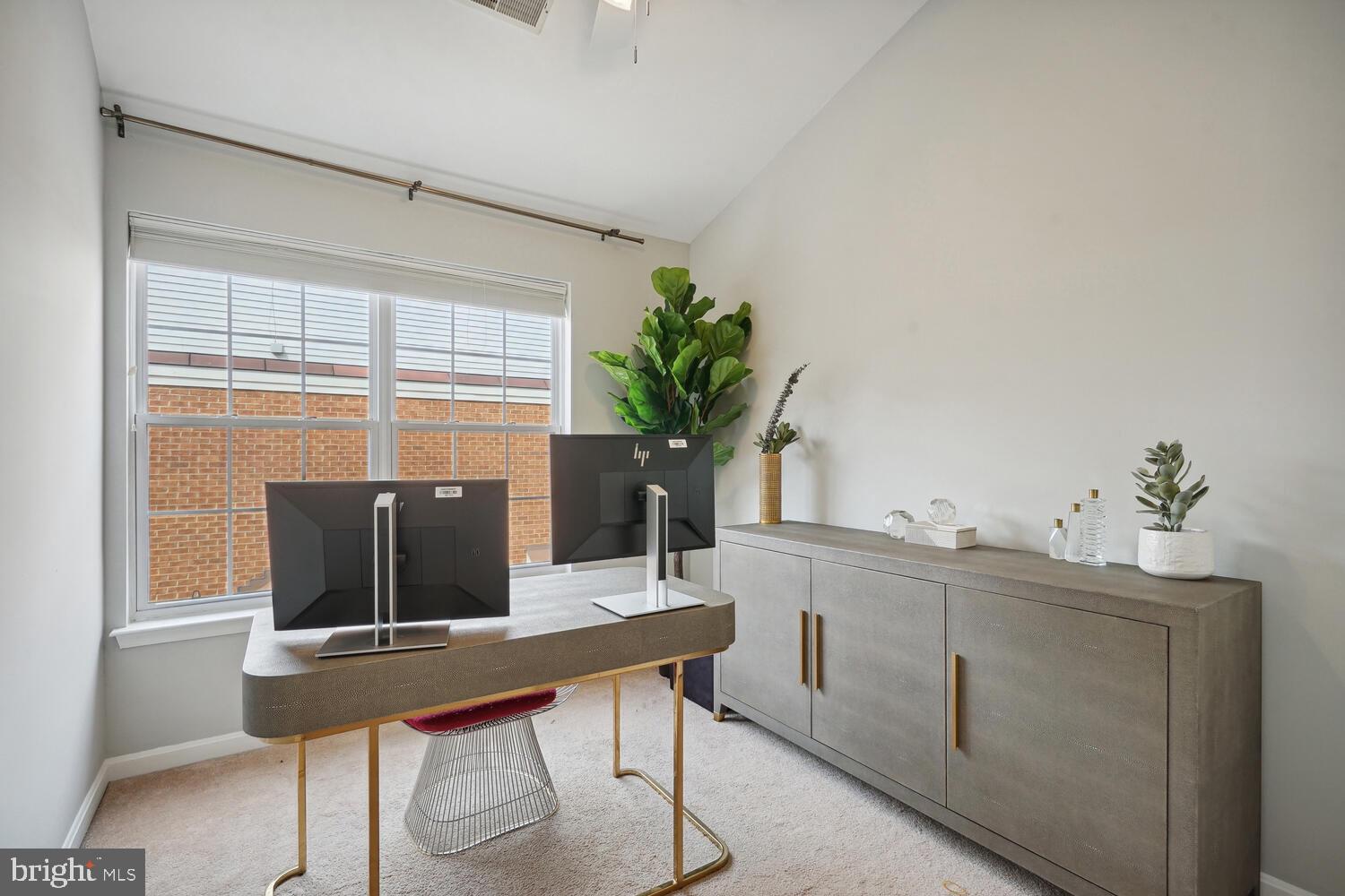 MADISON LANE - Residential Lease