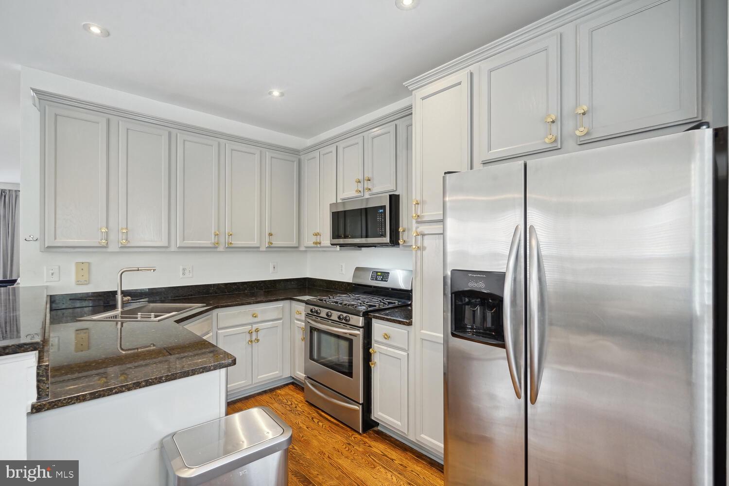 MADISON LANE - Residential Lease