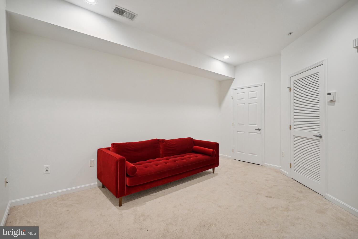 MADISON LANE - Residential Lease