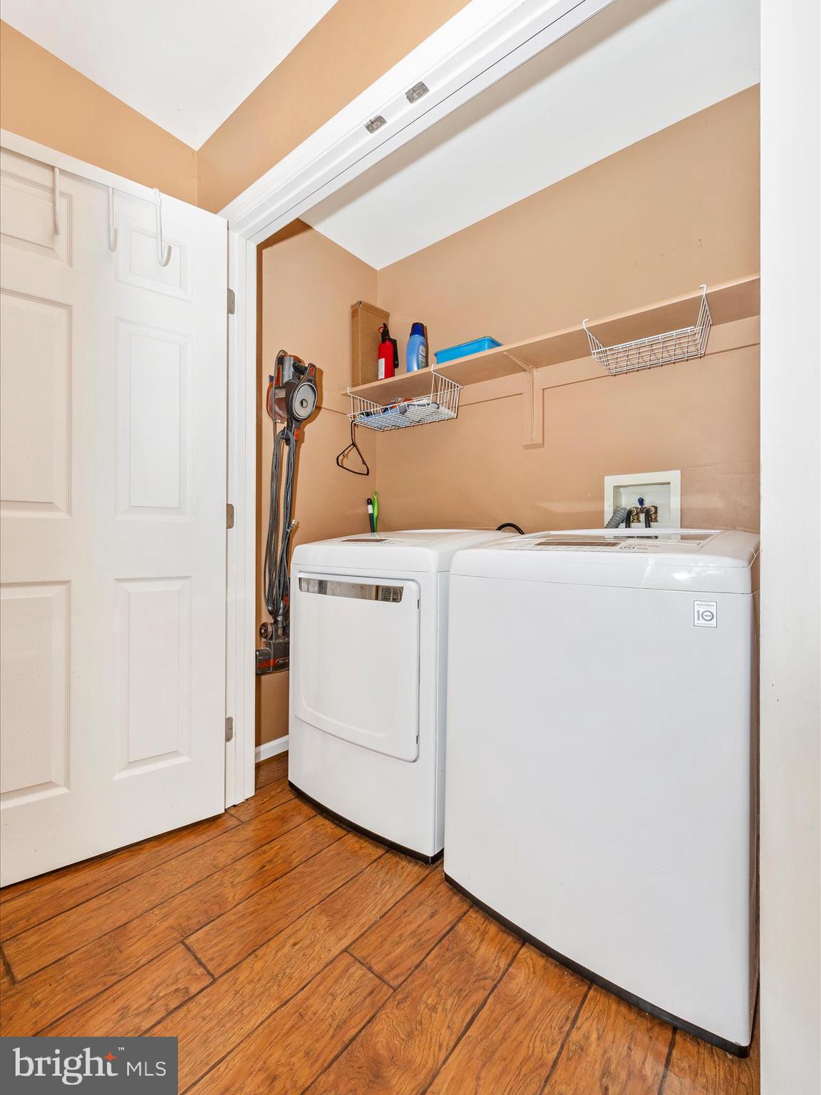 CROSS CREEK - Residential