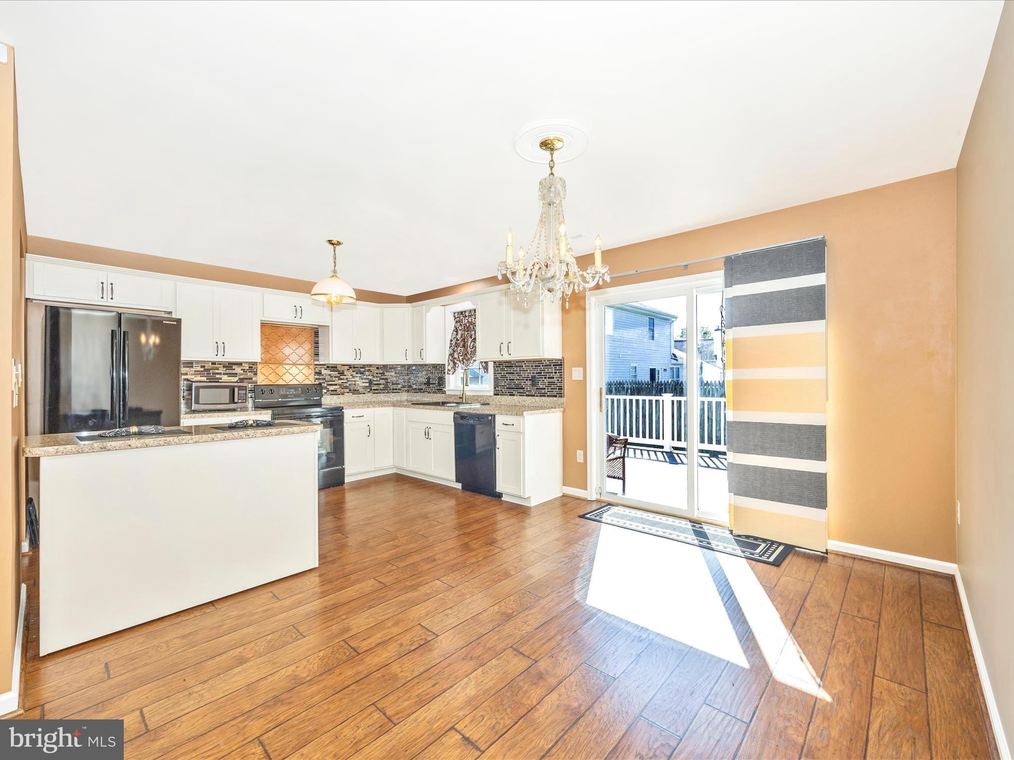 CROSS CREEK - Residential