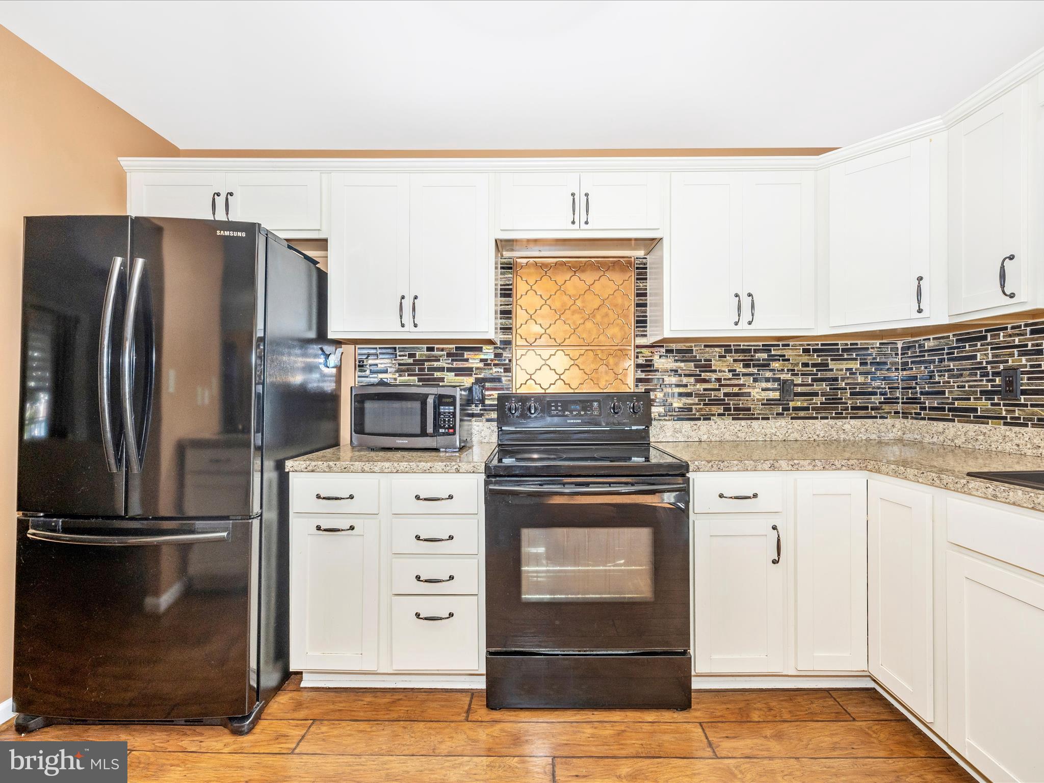 CROSS CREEK - Residential