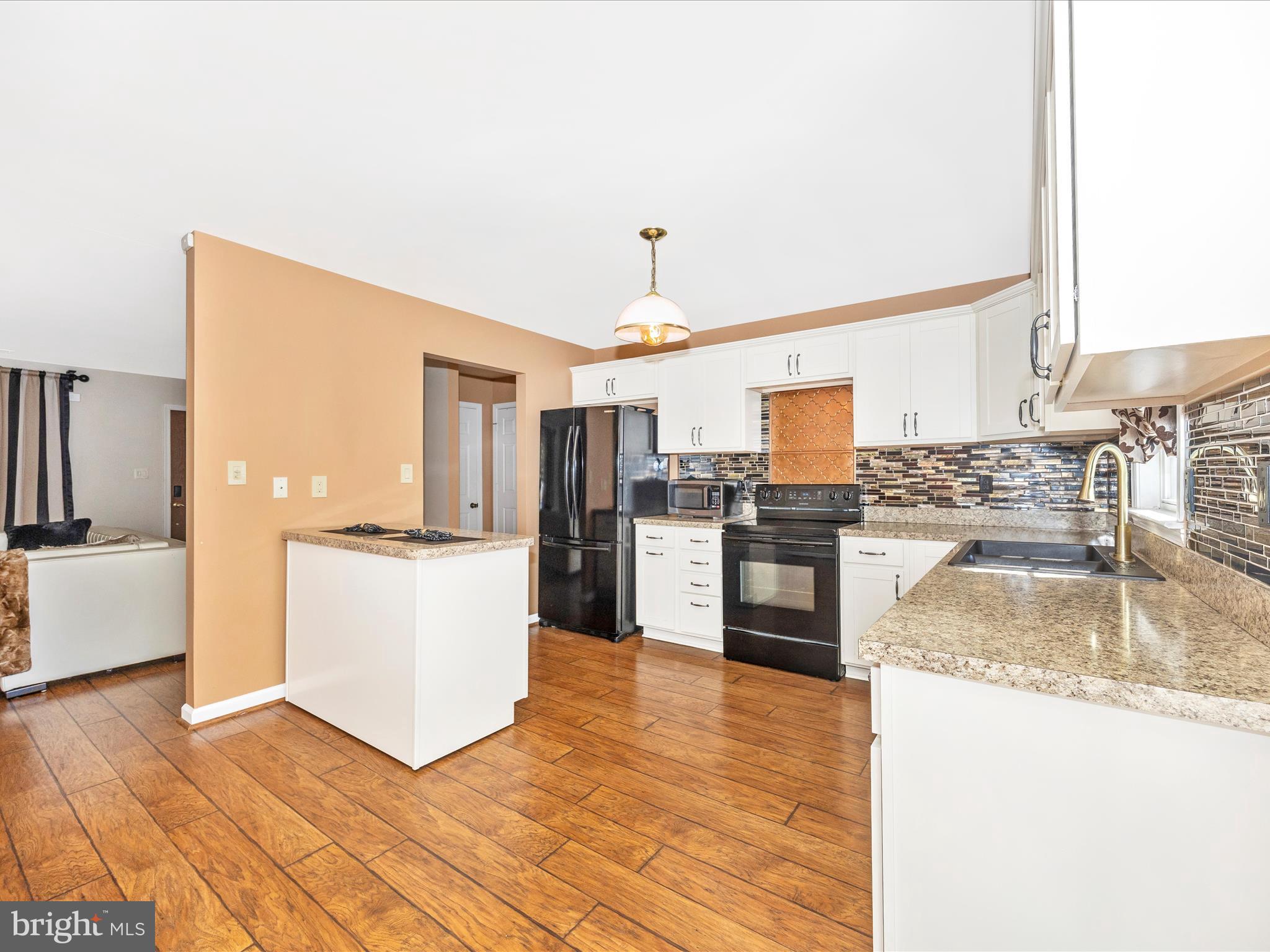 CROSS CREEK - Residential