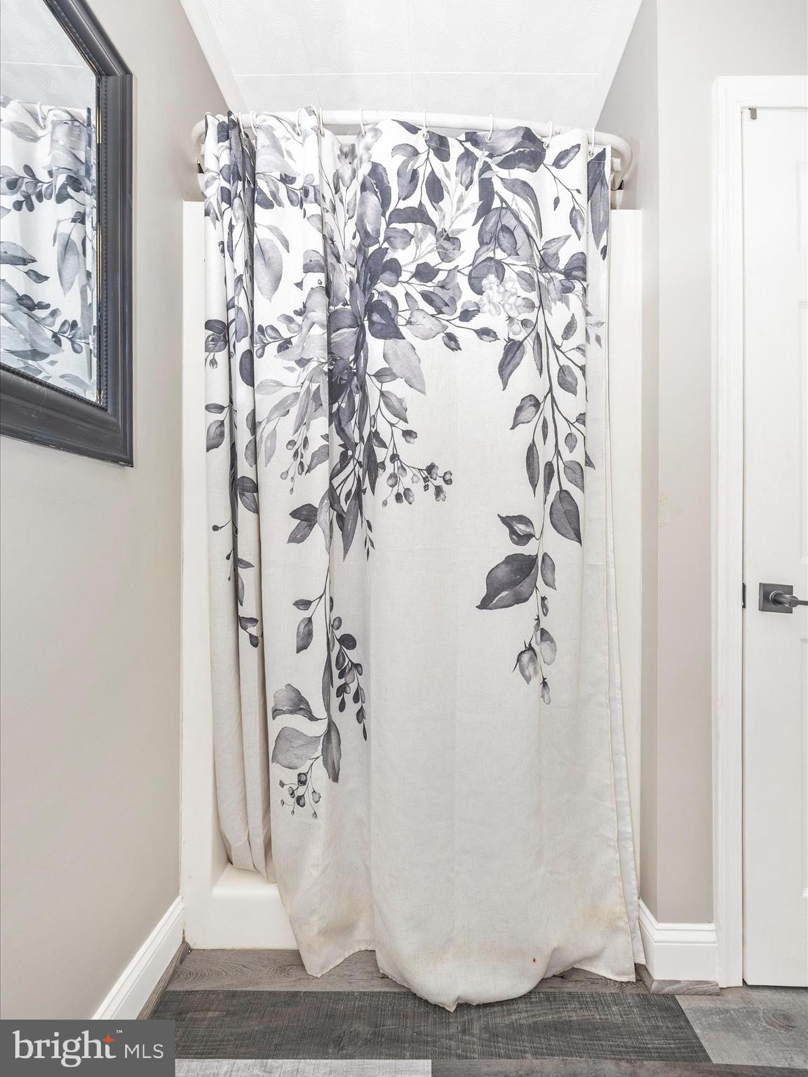 CROSS CREEK - Residential