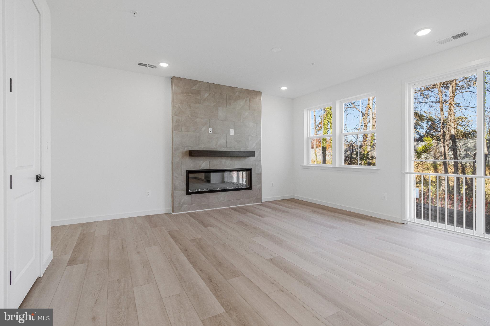 ENCLAVE AT ARUNDEL HILLS - Residential