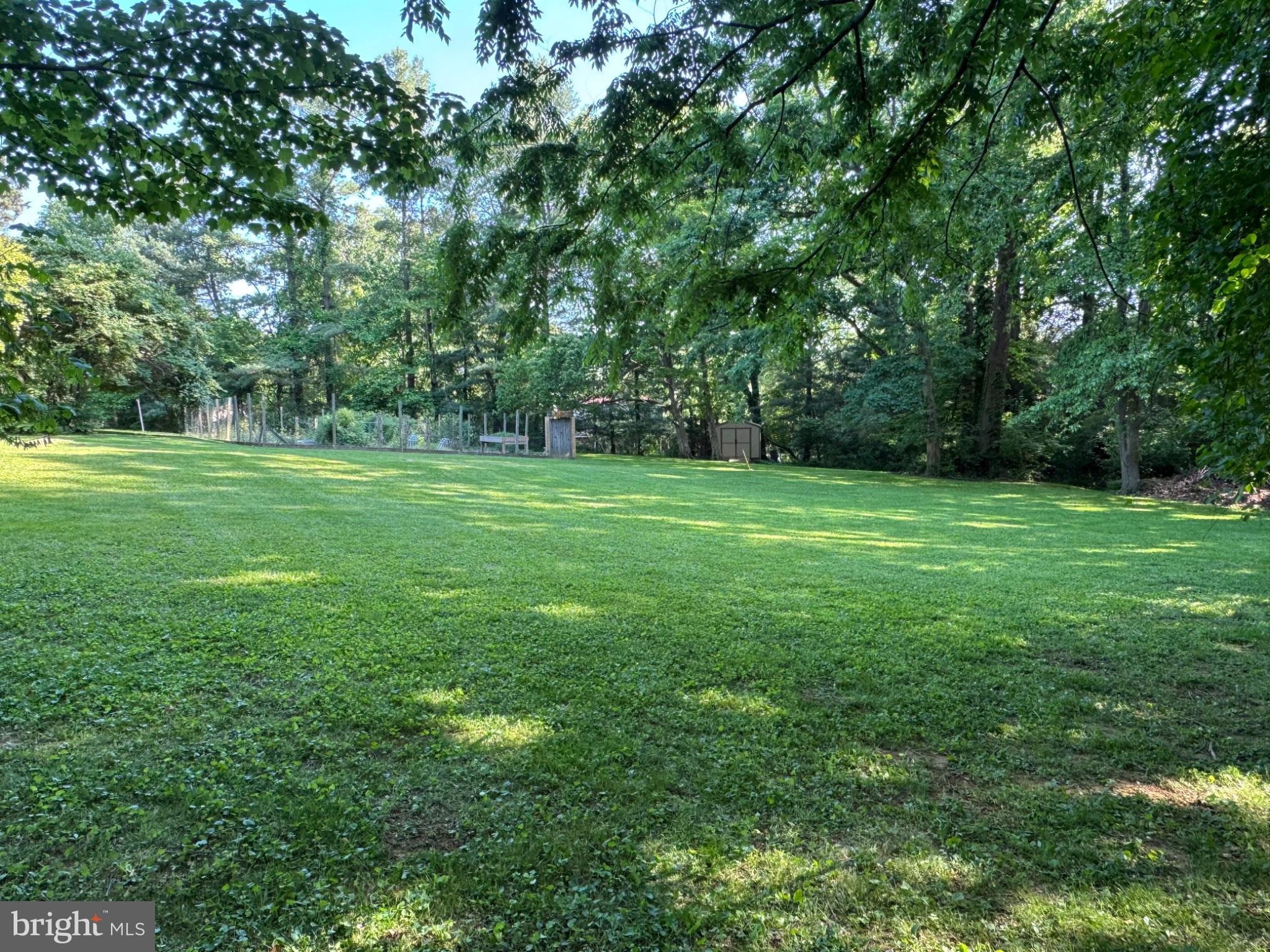 10221 OAKTON DRIVE