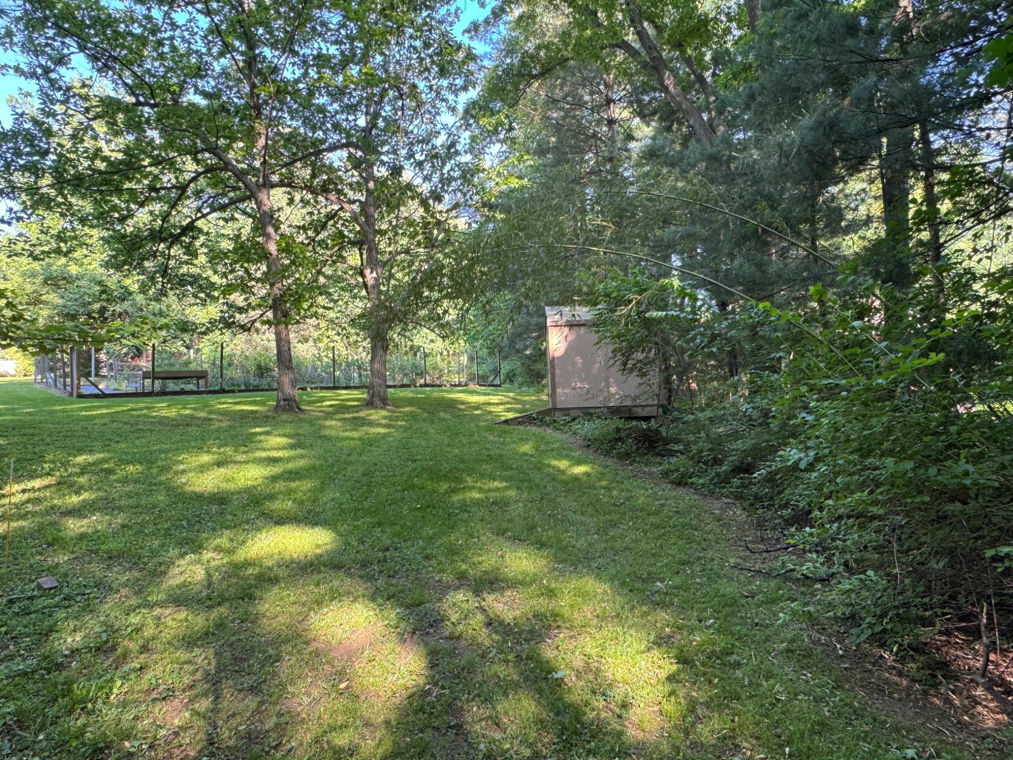 10221 OAKTON DRIVE