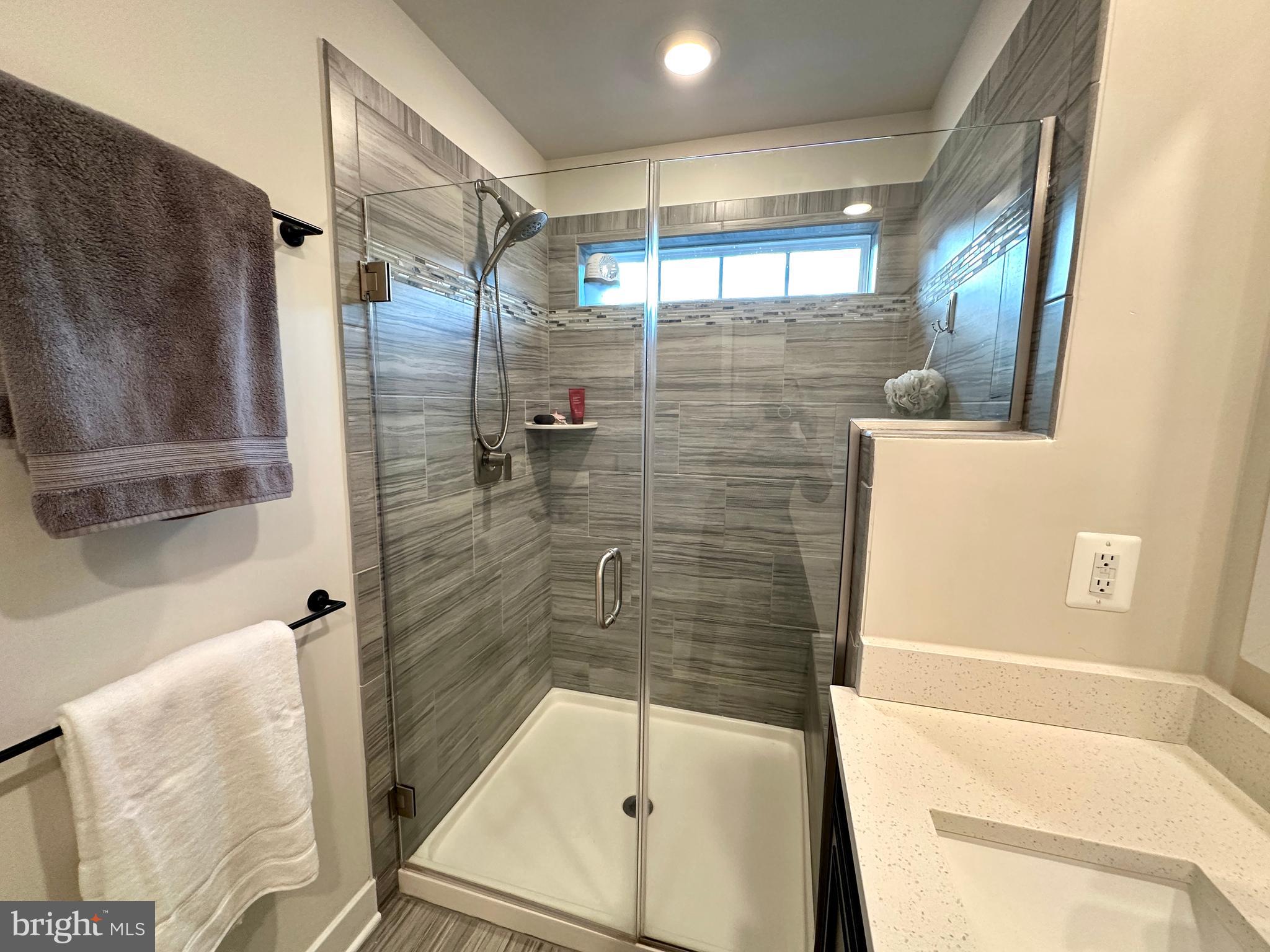 BLUE STREAM - Residential