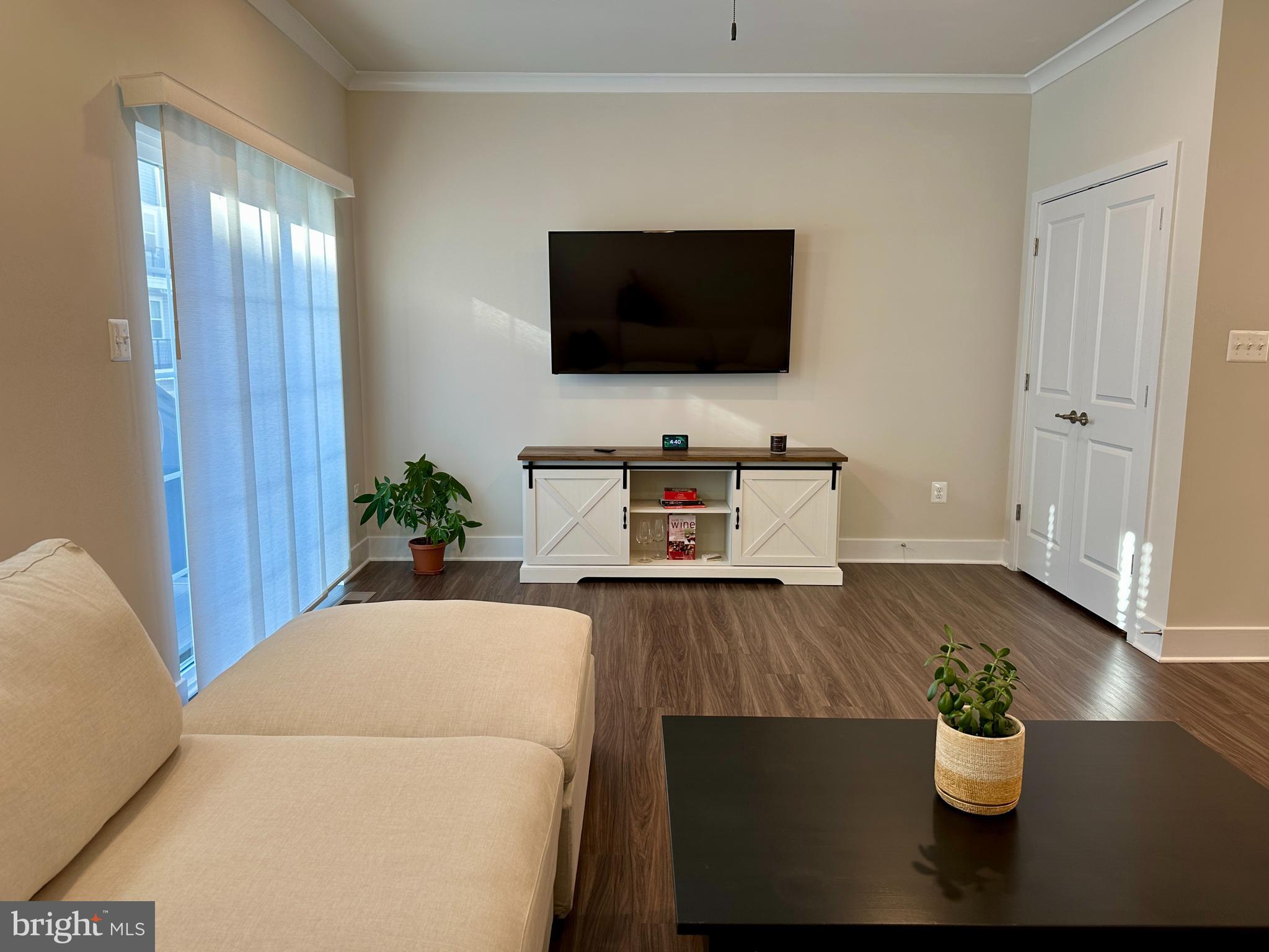 BLUE STREAM - Residential