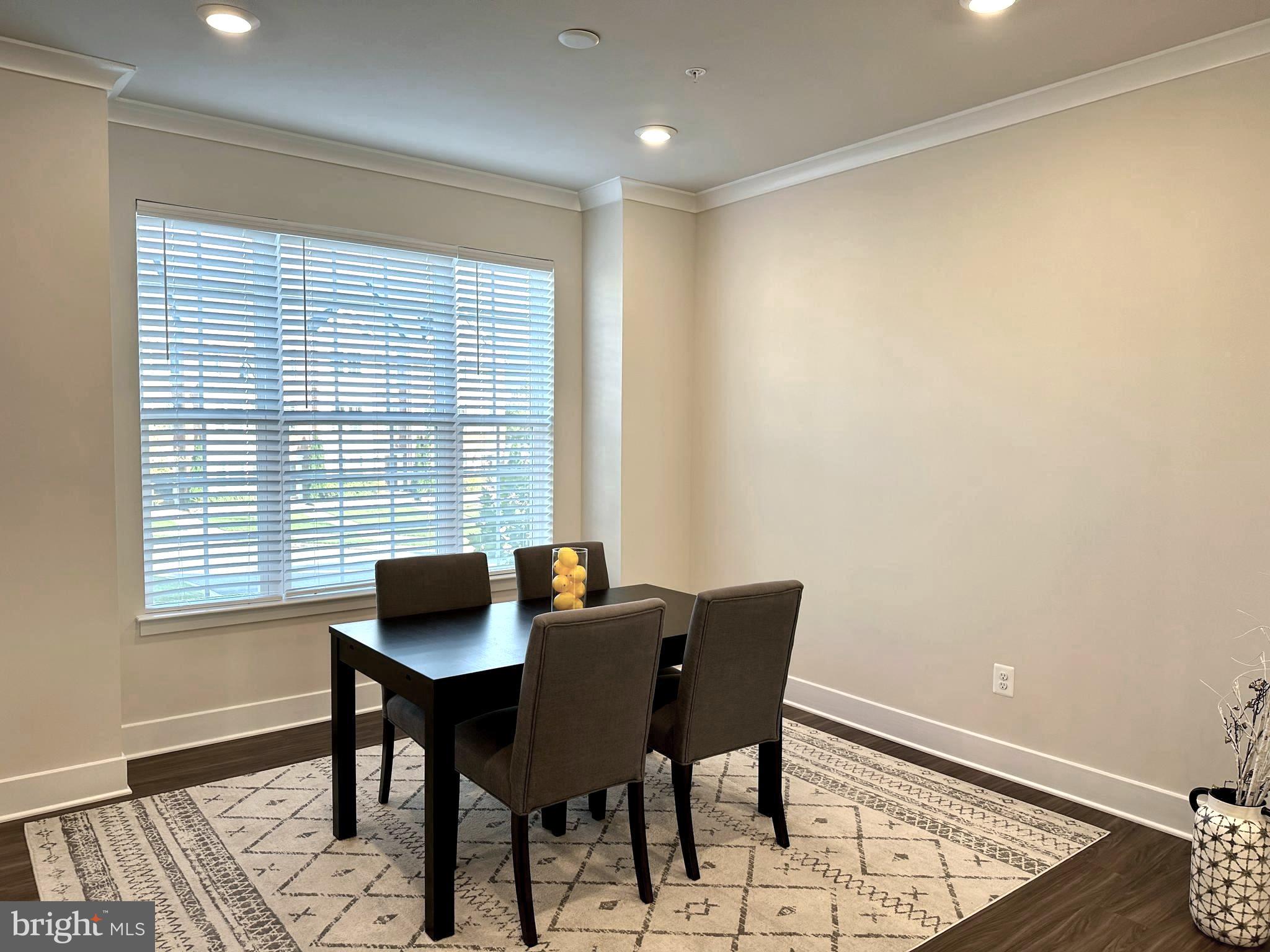 BLUE STREAM - Residential