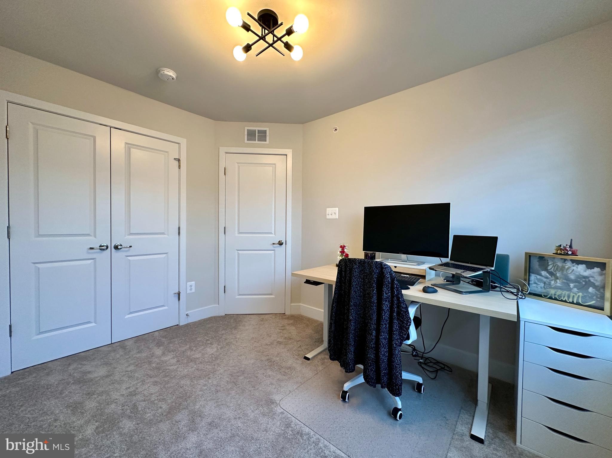 BLUE STREAM - Residential