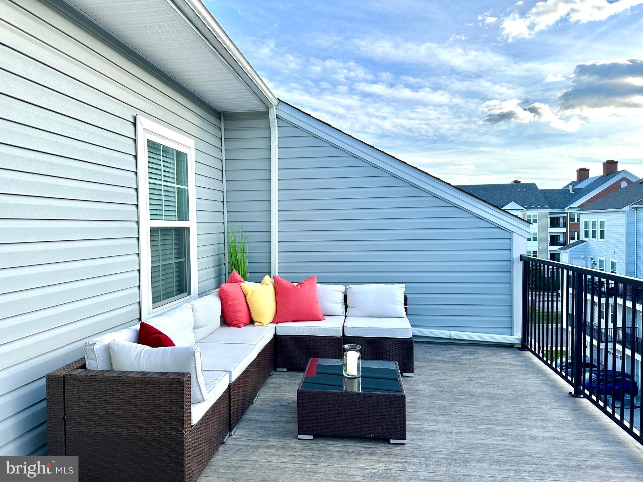 BLUE STREAM - Residential