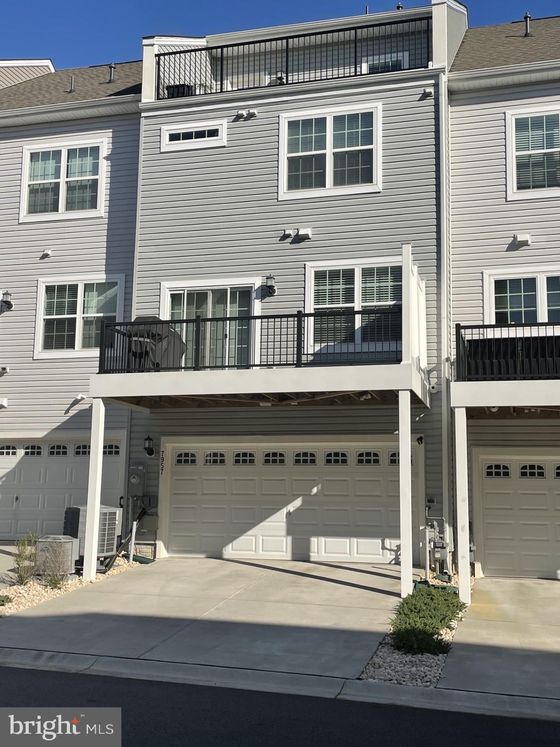 BLUE STREAM - Residential