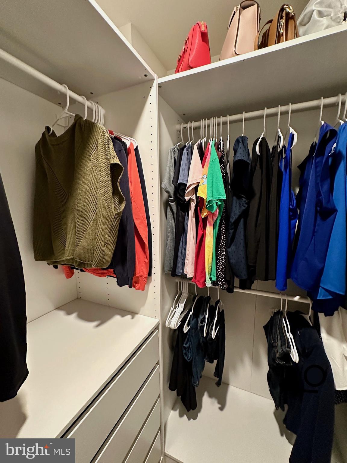 BLUE STREAM - Residential