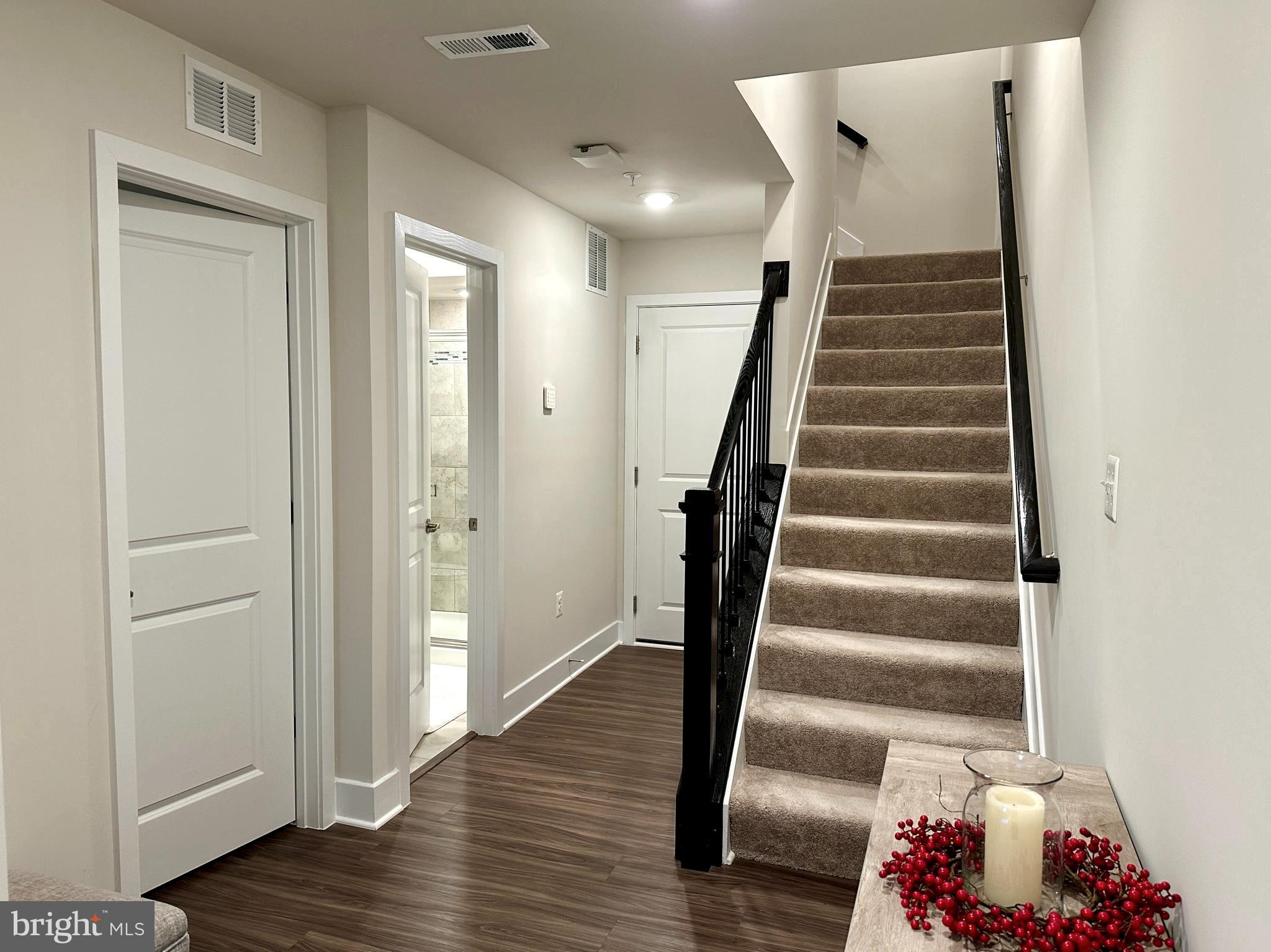 BLUE STREAM - Residential