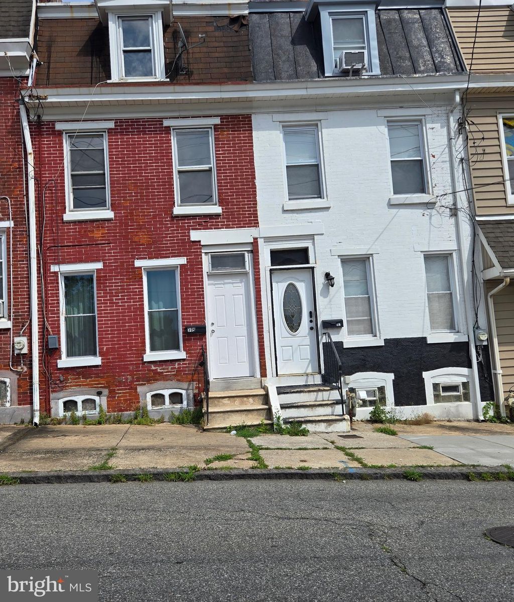 Photo of 504 Walnut Street, NORRISTOWN, PA 19401 (MLS # PAMC2161852)