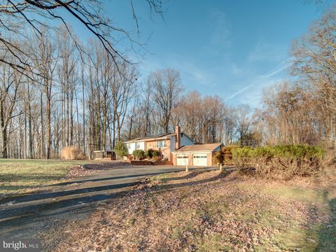 Photo of 9315 Lees Ridge Road, WARRENTON, VA 20186 (MLS # VAFQ2019752)